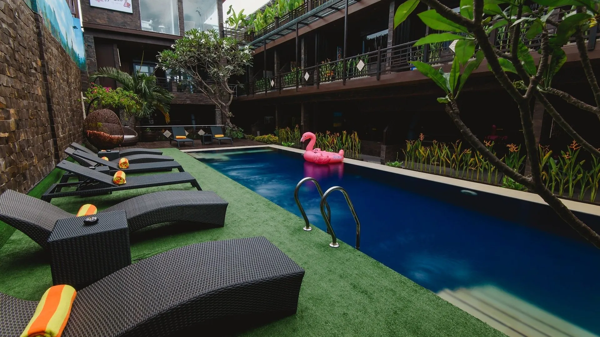 Hotel L'Amore Bali Σεμινιάκ 3*,