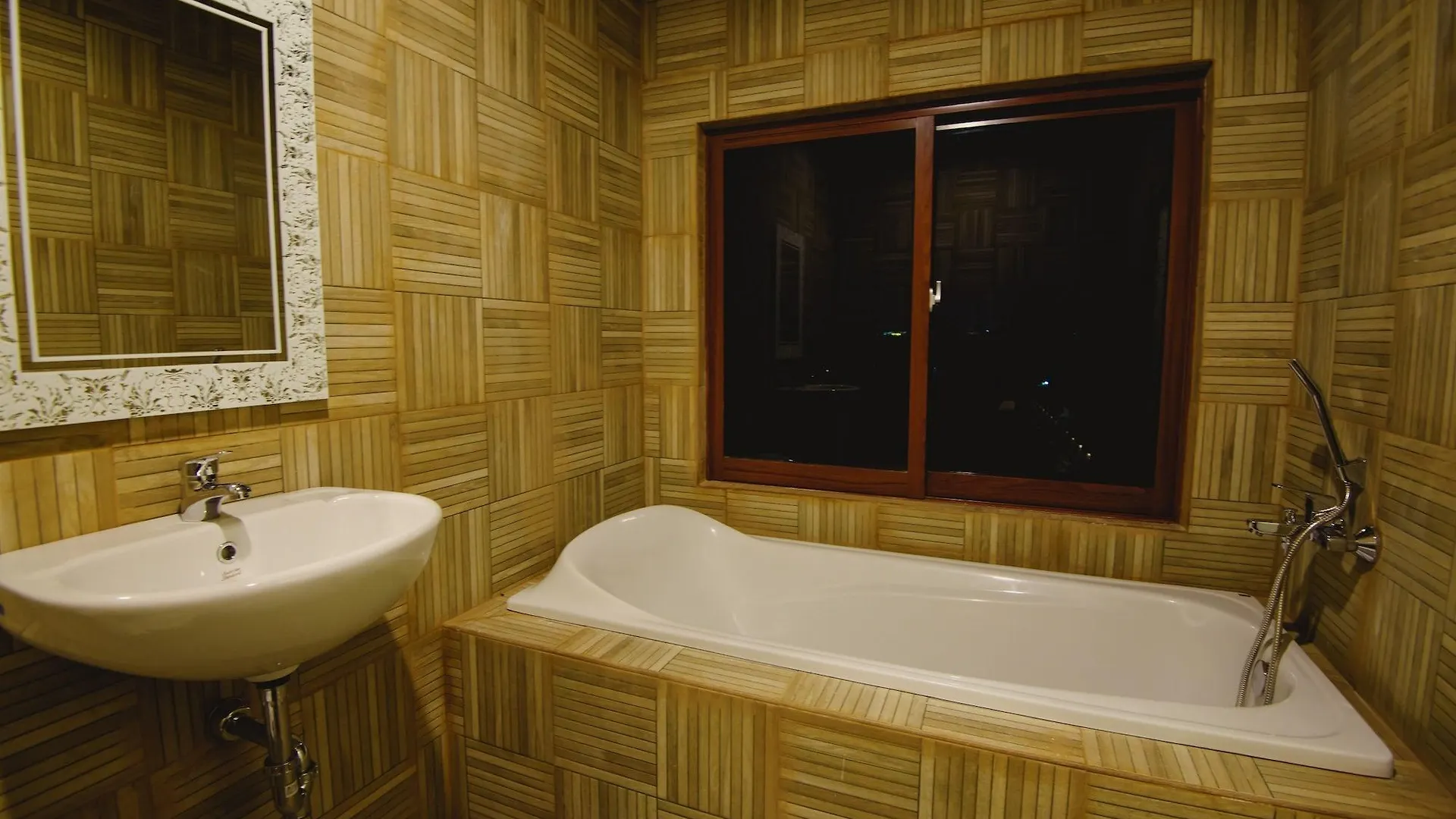 Hotel L'Amore Bali 塞米亚克