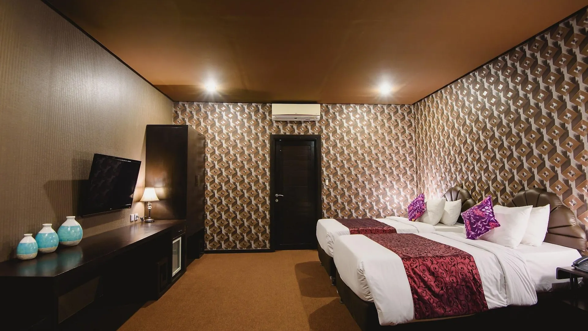 Hotel L'Amore Bali 塞米亚克 印尼